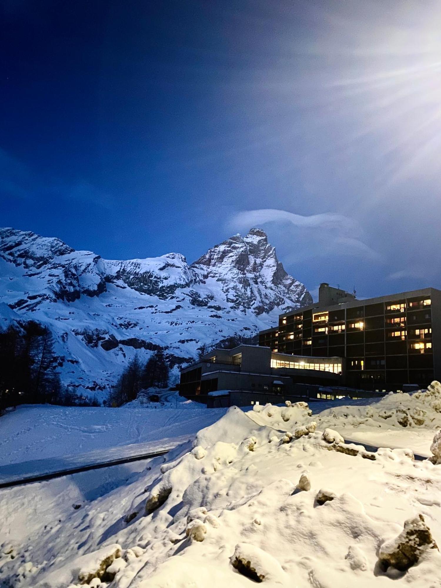 Ski Paradise - Cielo Alto Cervinia Бройл-Червиня Екстериор снимка