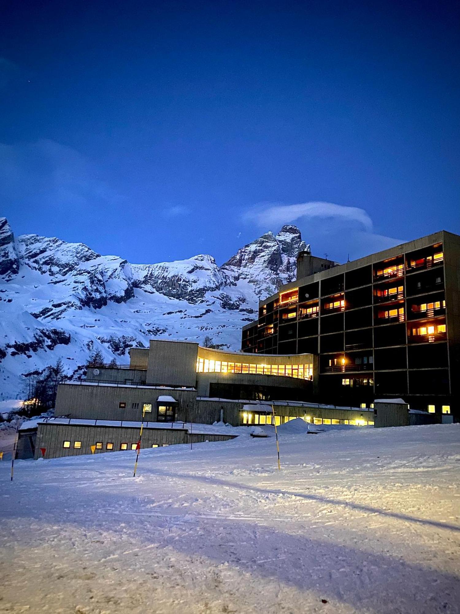Ski Paradise - Cielo Alto Cervinia Бройл-Червиня Екстериор снимка